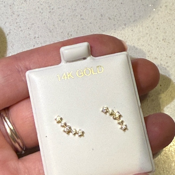 Cubic Zirconia 5 Star Dainty Curved Crawler Earrings in 10K Gold - Picture 4 of 5